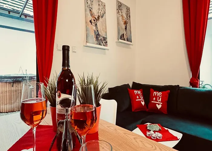 With Jacuzzi, For 6 People *